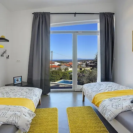 וילה Yania