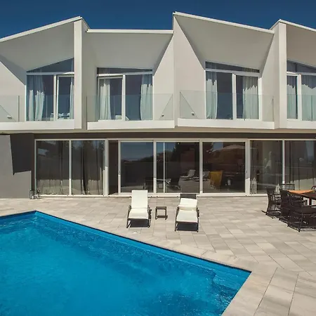 Holiday home Yania Liznjan
