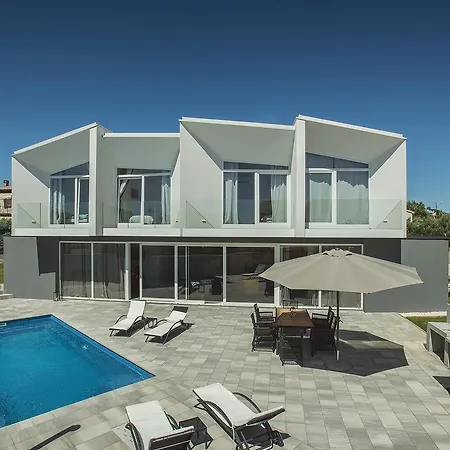 Holiday home Yania Liznjan
